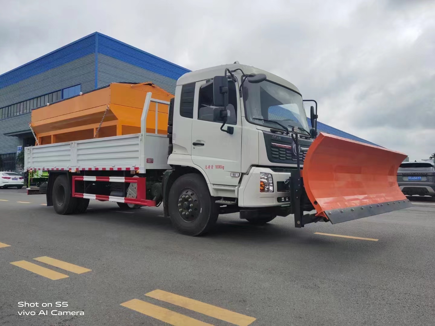 東風18噸除雪車